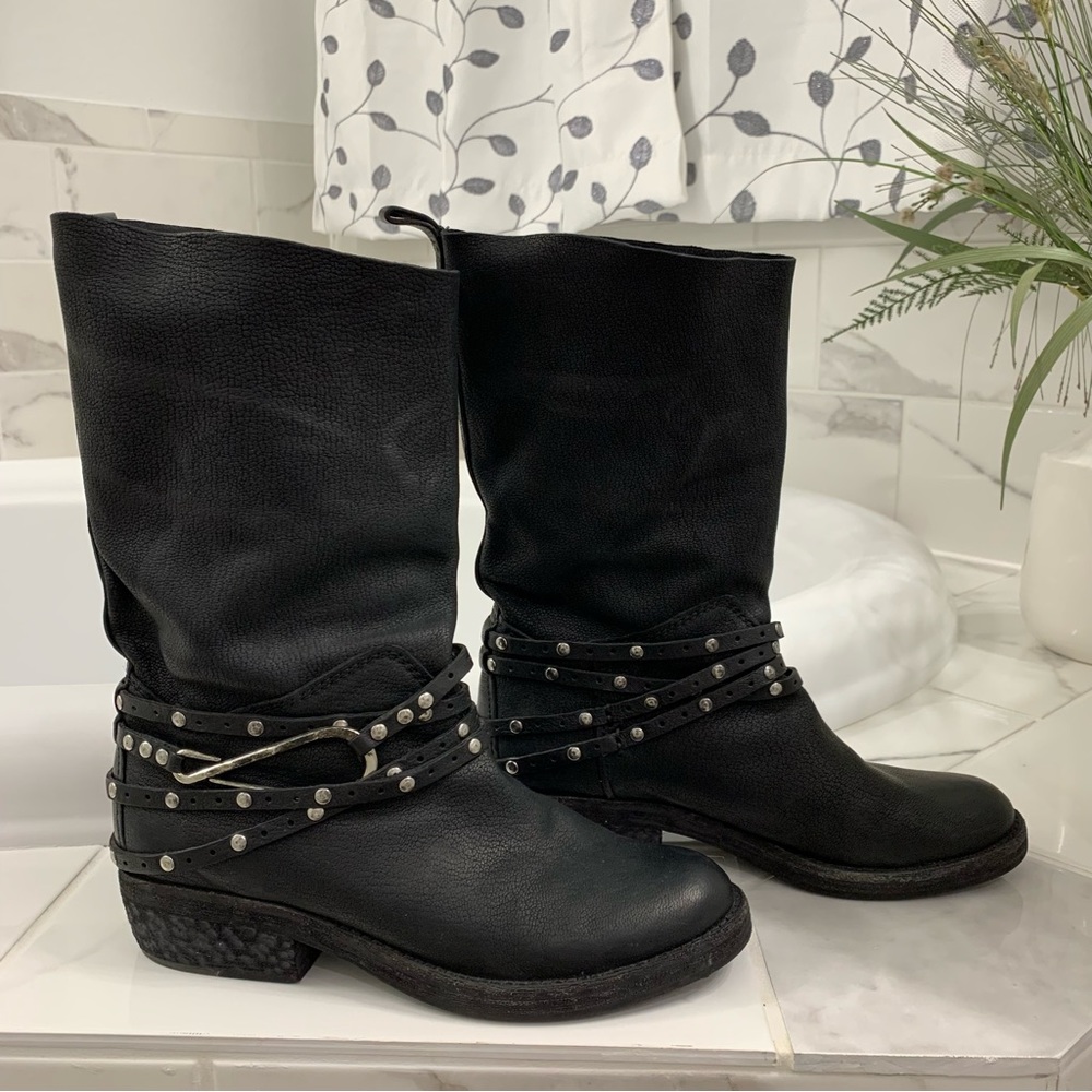 Dolce Vita black boots